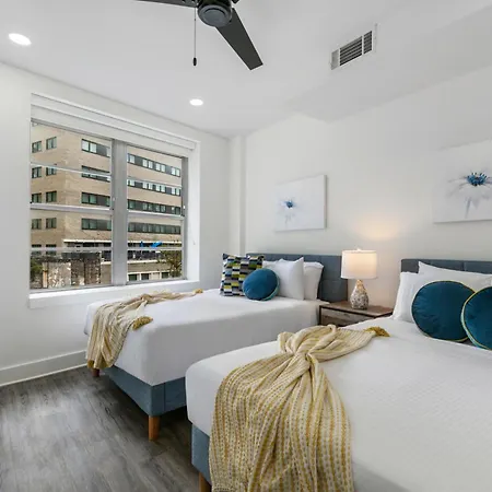 Apartment Chic 4br In California Building New Orleans