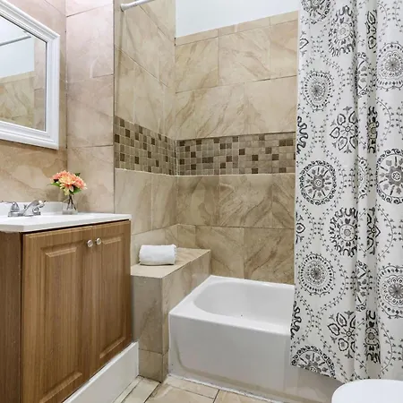 Apartment Carondelet Street Spacious Close To French Quarter