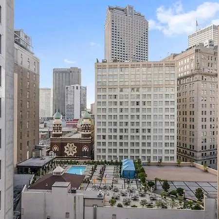 Amazing View Steps Away From French Quarter Apartment *