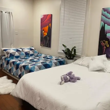 Apartment 3 Nights Minimum, Parade Route, Entire Home, Magazine St *