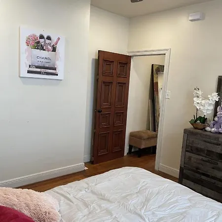 Apartment 3 Nights Minimum, Parade Route, Entire Home, Magazine St *