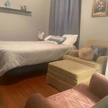 Apartment 7 Min To Cbd, 3 Nights Minimum, Parade Route, *