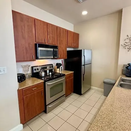 Spacious 1br Near French Quarter With Pool & Gym * New Orleans