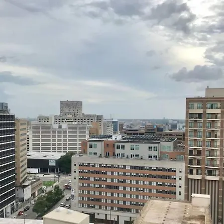 Delightful Downtown Modern Apartment New Orleans