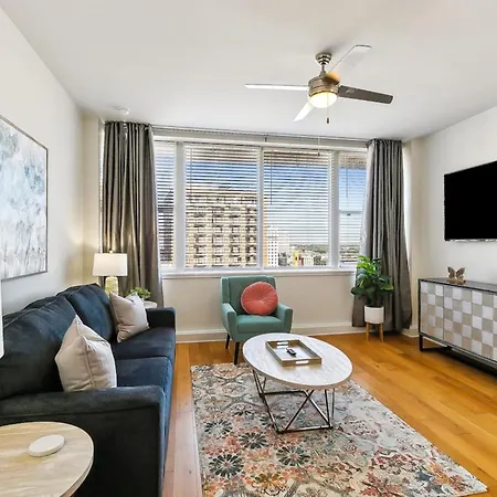 Apartment Delightful Downtown Modern New Orleans