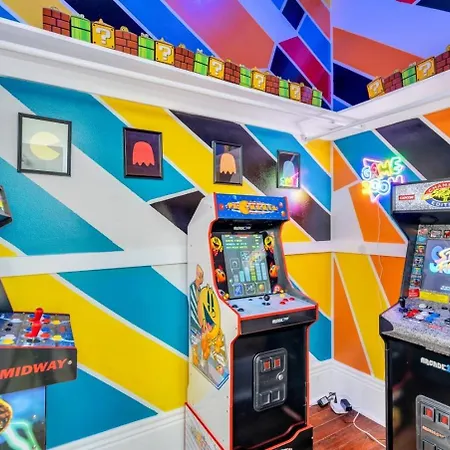 Treme W Plunge Pool & Arcade Games Holiday home *