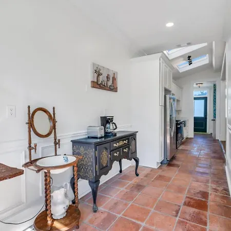 Holiday home Elegant 3br Historic With Pool - Steps To Fq *
