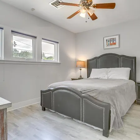 Cozy Retreat - 5 Mi To French Quarter!
