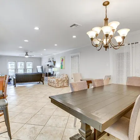 Cozy Retreat - 5 Mi To French Quarter! Holiday home