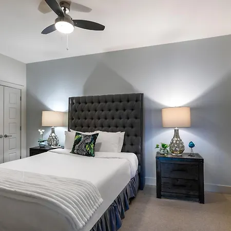 Charming California - Near It Apartment *