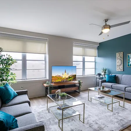 Charming California - Near It Apartment *