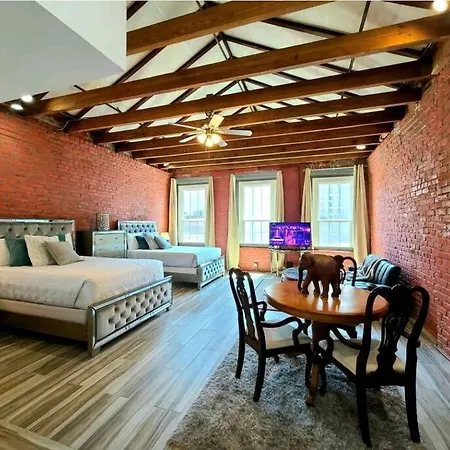 Penthouse Downtown - Walk To Fq! -4a Apartment