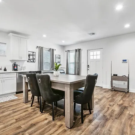 Charming Oasis In Nola Apartment New Orleans