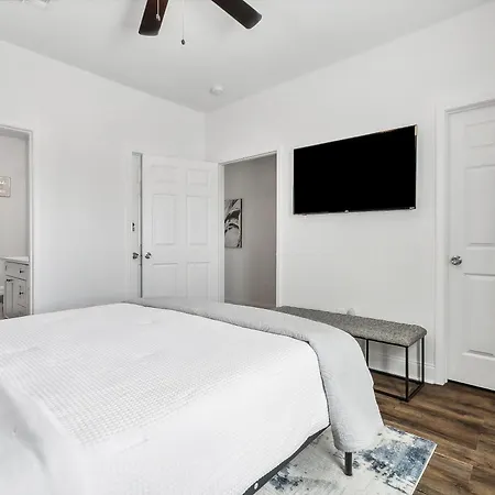 Charming Oasis In Nola * New Orleans