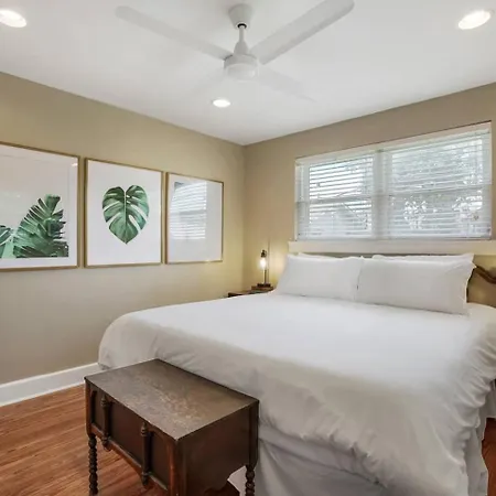 Charming W Huge Yard Near Bayoucity Park! New Orleans