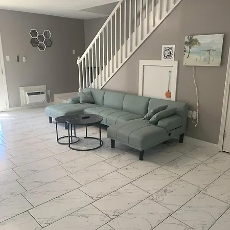 Nola Townhouse, 30 Days Minimum Rent Required New Orleans