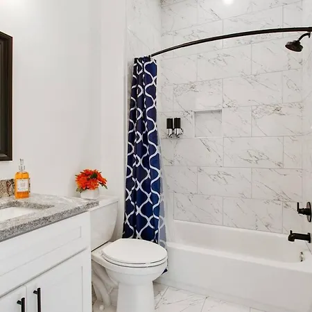 Holiday home Beautiful Modern With A Twist New Orleans