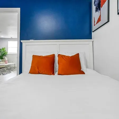 Azure Lafitte Apartment