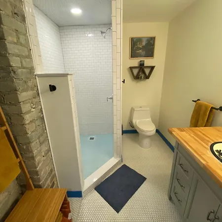 Adorable Artsy Apartment New Orleans