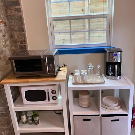 Apartment Adorable Artsy New Orleans