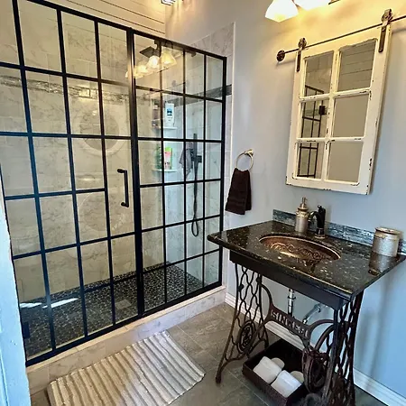 Centrally Located Garden Apartment