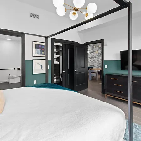3 Blocks From Superdome And Parade Route 4bd4ba 2 Queen Sleeper Sofa Connecting Unit Sleeps 12 Hotel *
