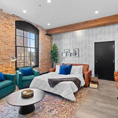 Hotel 3 Blocks From Superdome And Parade Route 4bd4ba 2 Queen Sleeper Sofa Connecting Unit Sleeps 12 *