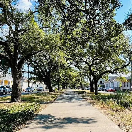 Charming Hideaway * New Orleans