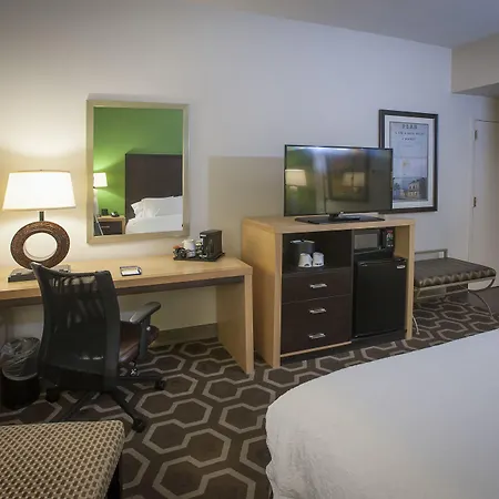 Hampton & Downtown French Quarter Area Hotel New Orleans