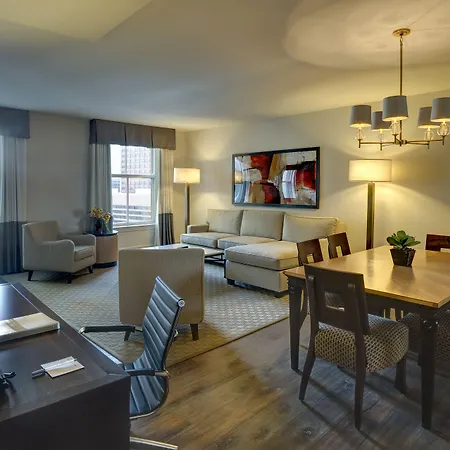 Hampton & Downtown French Quarter Area Hotel New Orleans
