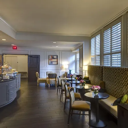 Hotel Hampton & Downtown French Quarter Area