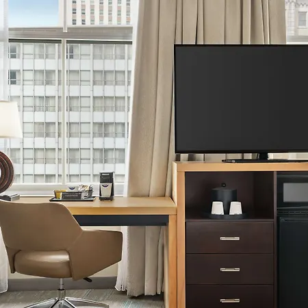 Hampton & Downtown French Quarter Area Hotel 3*