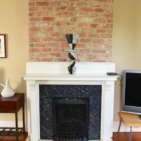 Gorgeous Audubon Park Holiday home