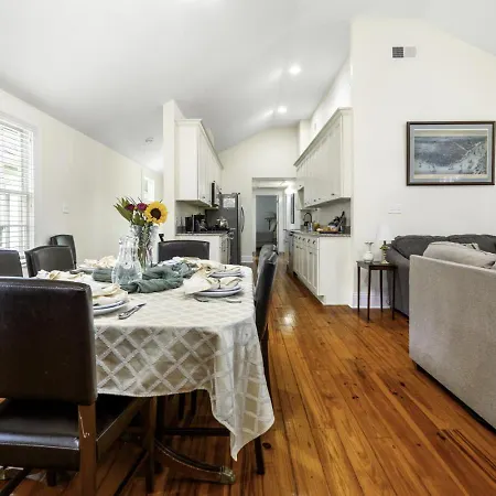 Chic Marigny Retreat Near French Quarter Holiday home New Orleans