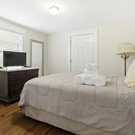 Holiday home Chic Marigny Retreat Near French Quarter *