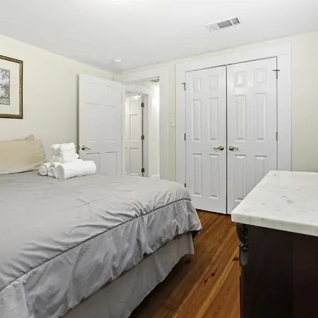 Chic Marigny Retreat Near French Quarter Holiday home New Orleans
