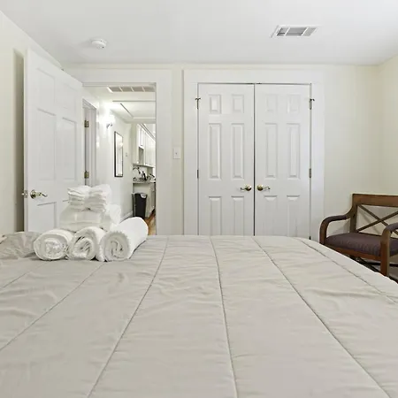 Chic Marigny Retreat Near French Quarter Holiday home New Orleans