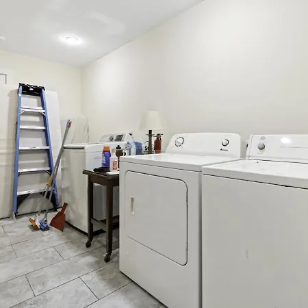 Chic Marigny Retreat Near French Quarter