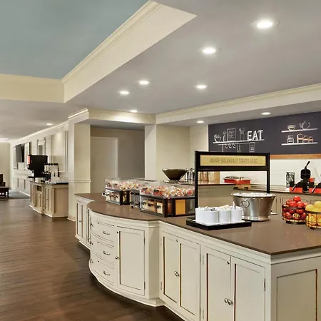 Hampton & Downtown French Quarter Area Hotel 3*