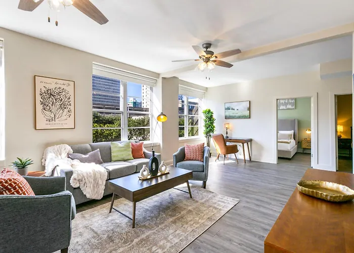 French Quarter Elegance 4-Br Luxury Retreat In The Heart Of Nola