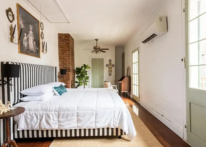 Chic Cottage Near The Lower French Quarter