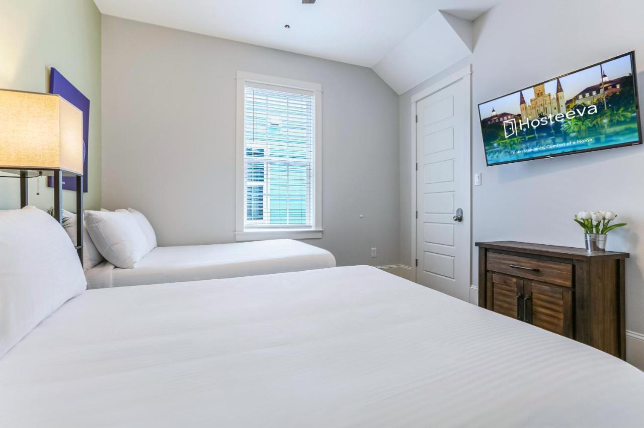Apartment Hosteeva Stunning 4 Bedroom W Pool Steps To St Charles Ave *