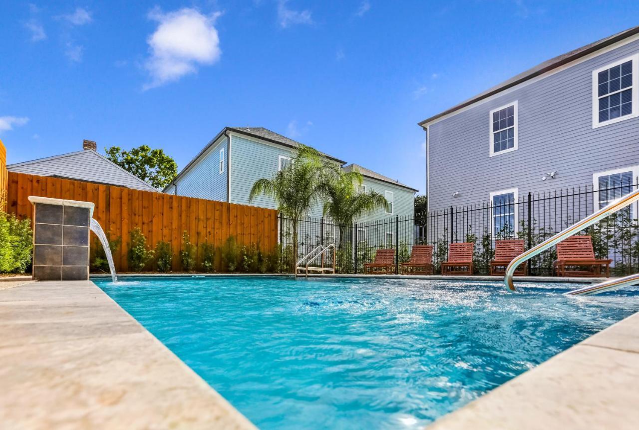 Apartment Hosteeva Stunning 4 Bedroom W Pool Steps To St Charles Ave *