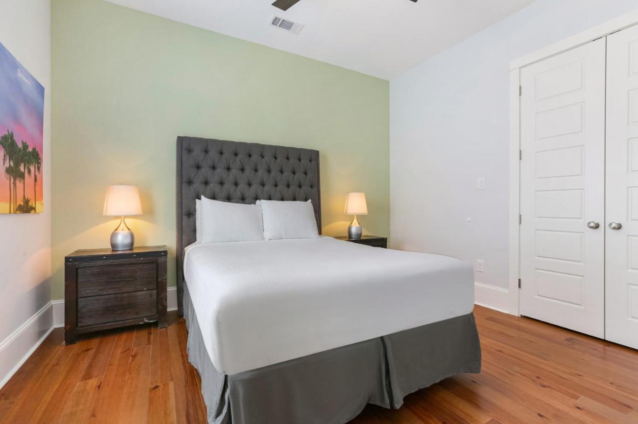 Hosteeva Brand New With A Pool Steps To St Charles Ave Apartment *