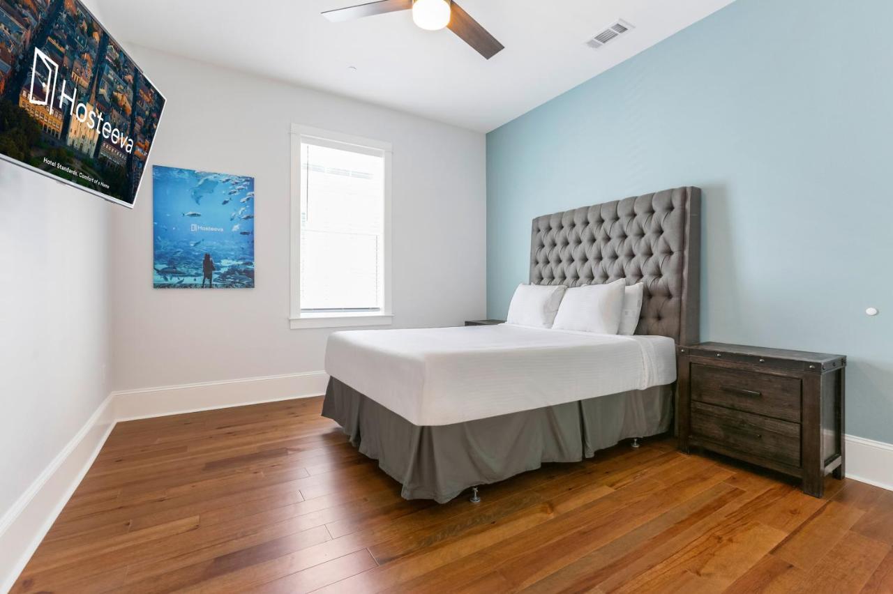 Apartment Hosteeva Brand New With A Pool Steps To St Charles Ave