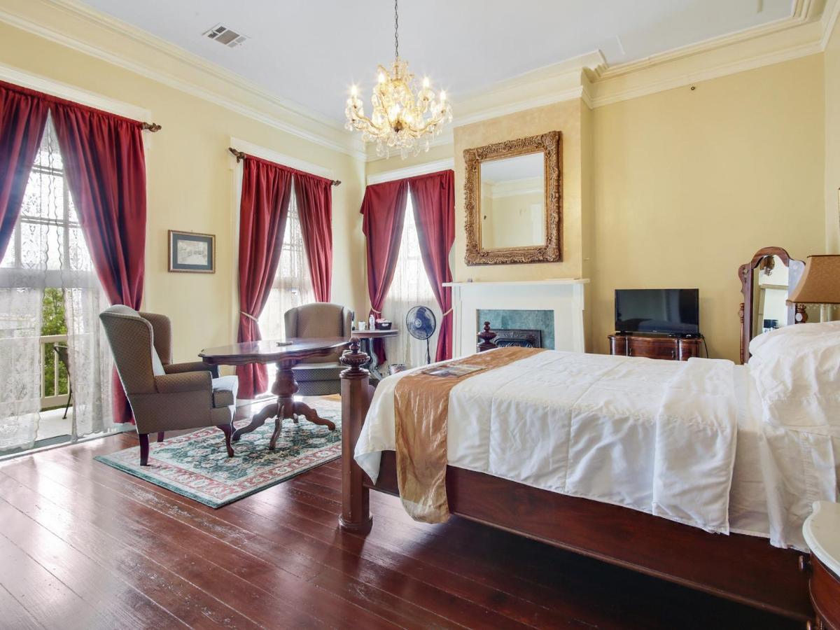 Marigny Manor House Bed & Breakfast 3*