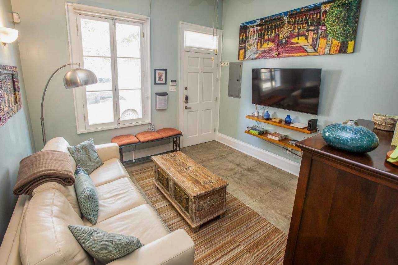 Apartment Parrot Palace