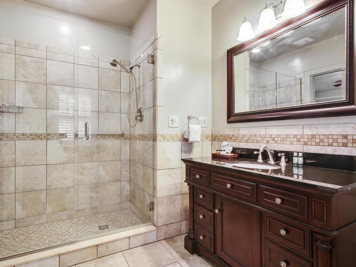 Marigny Manor House Bed & Breakfast