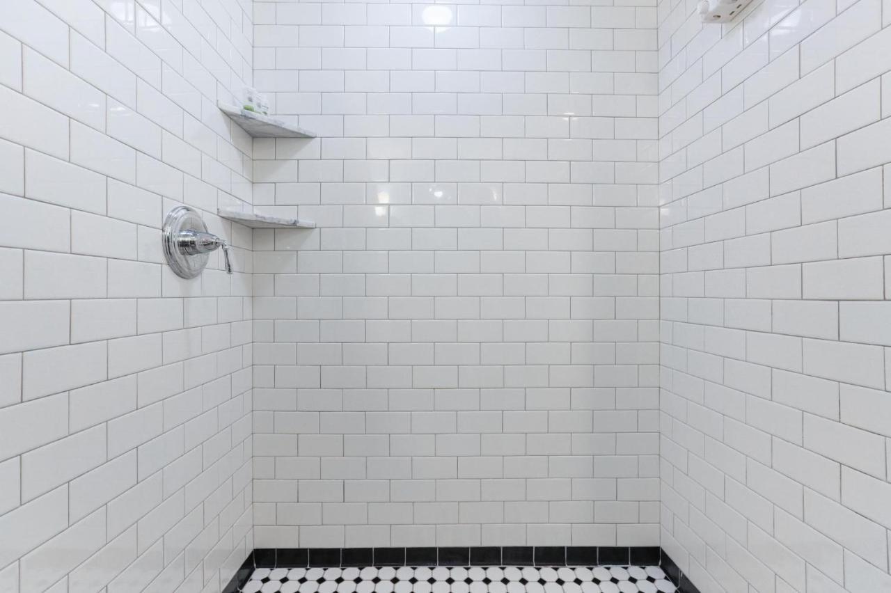 Hotel Historic In The Marigny, Blocks To French Quarter 4*