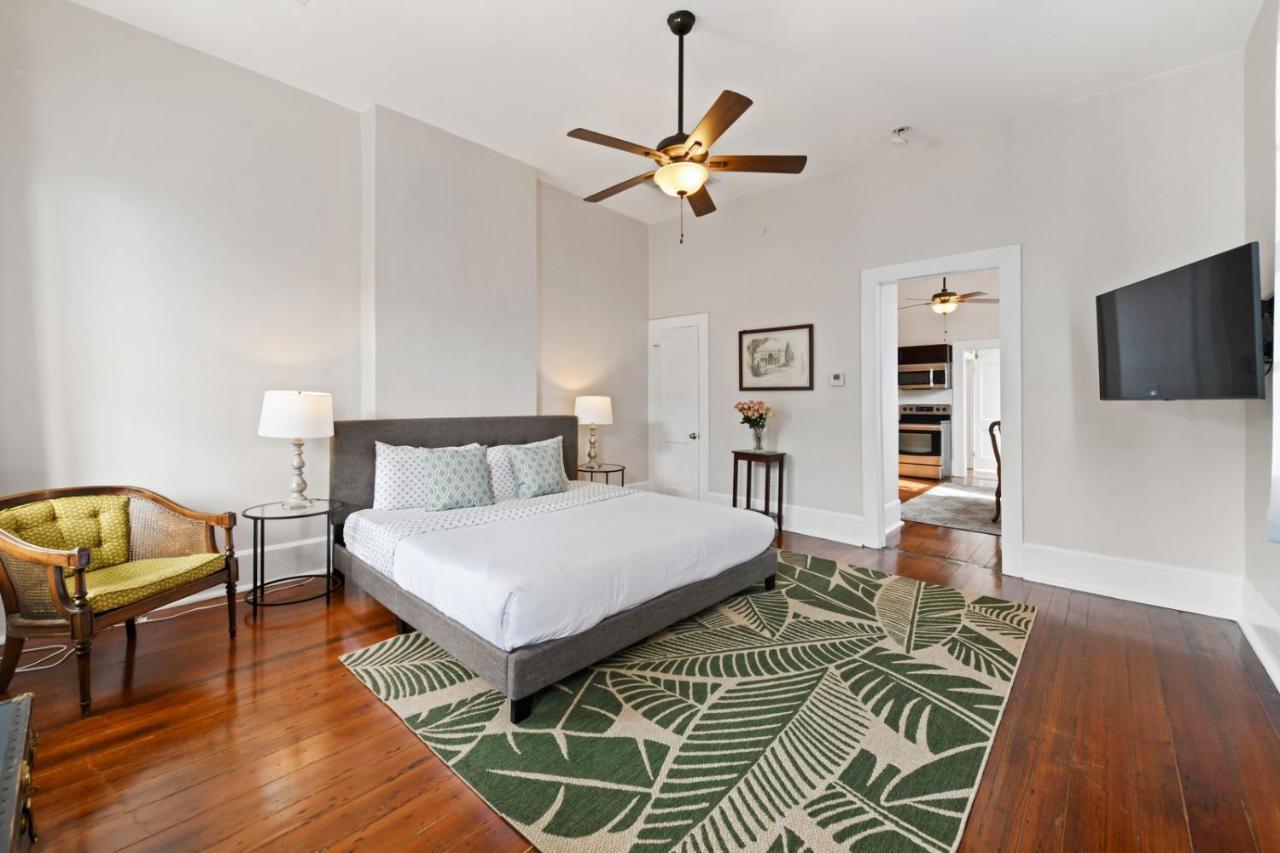 Montgomery House Aparthotel